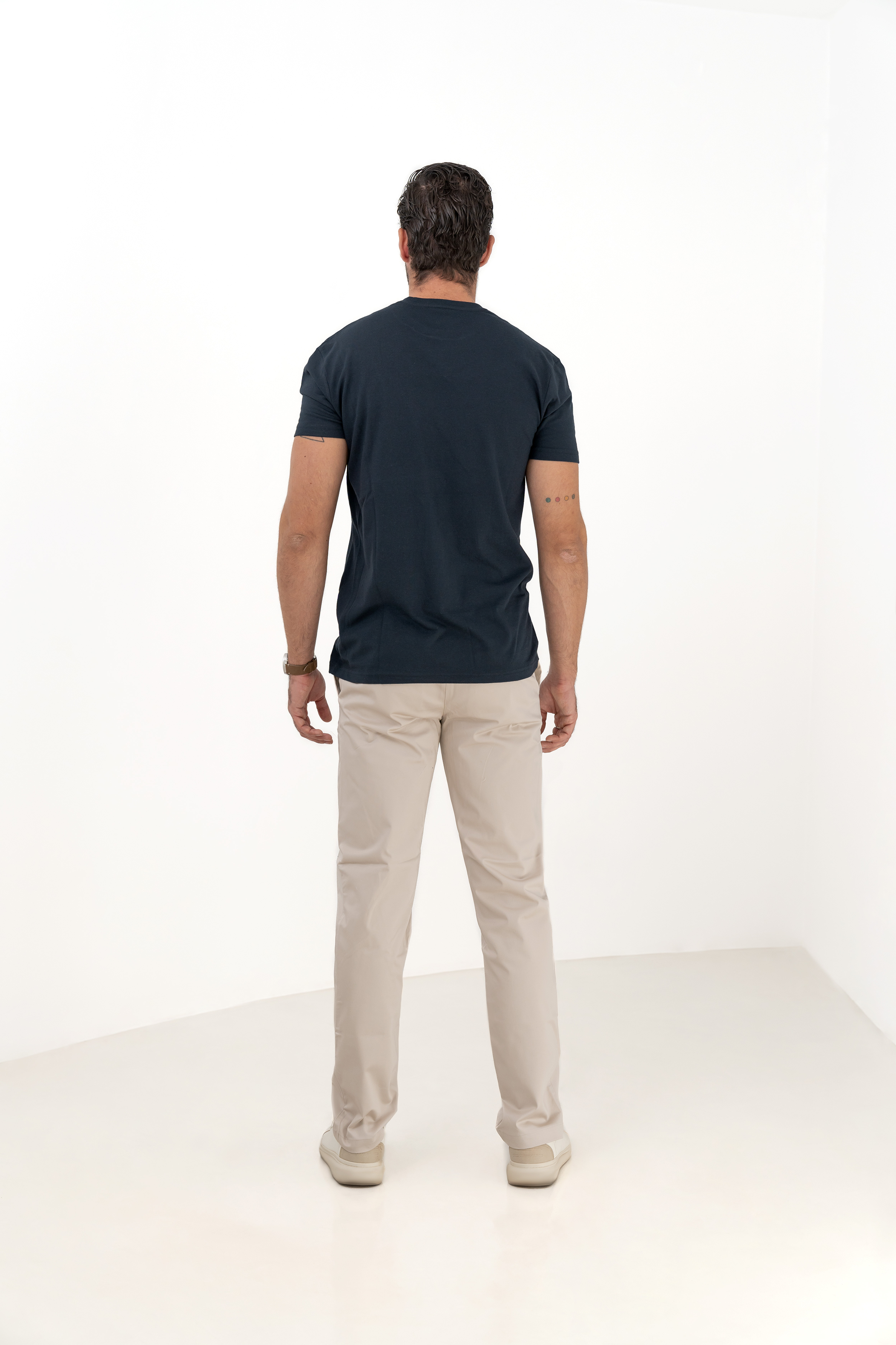 Essential Wardrobe V-Neck 3-Pack